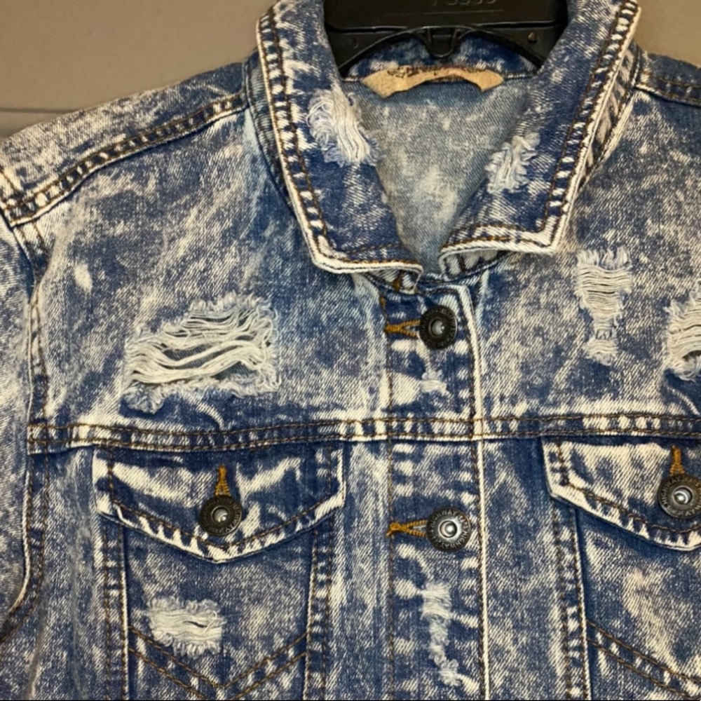 Denim jacket - Picture 3 of 5